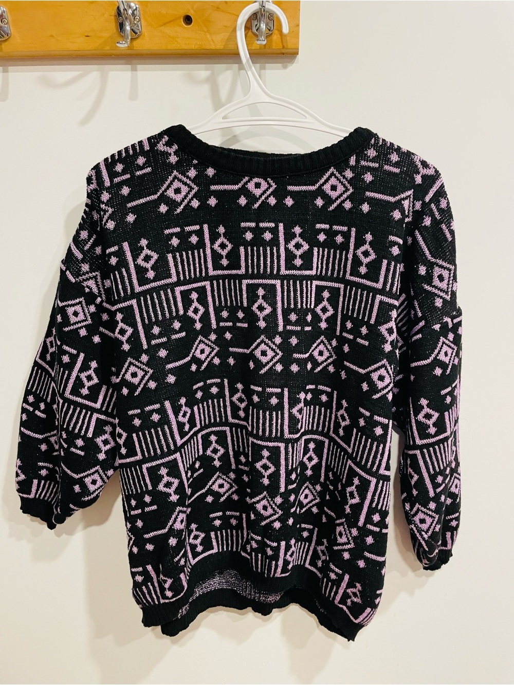 Chic Black and White Patterned Sweater